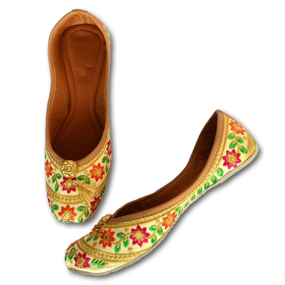 Multi-Color_Embroidered_Mojaris-1_19c193a3-abab-44a0-9b76-eb40f0abec0c.jpg Multi-Color_Embroidered_Mojaris-1_19c193a3-abab-44a0-9b76-eb40f0abec0c.jpg