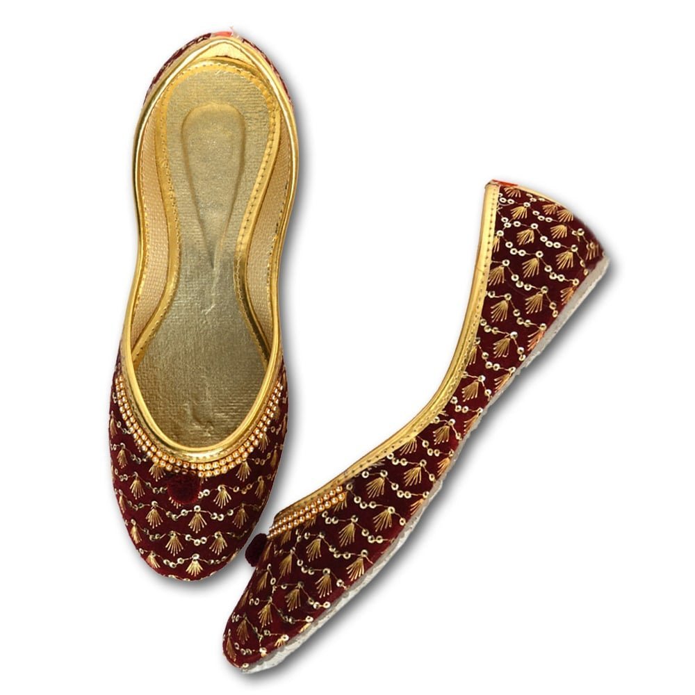 Red_Embroidered_Mojaris-1.jpg Red_Embroidered_Mojaris-1.jpg